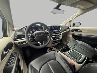 2024 Chrysler Pacifica Touring L FWD