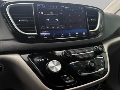 2024 Chrysler Pacifica Touring L FWD