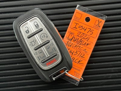 2024 Chrysler Pacifica Touring L FWD