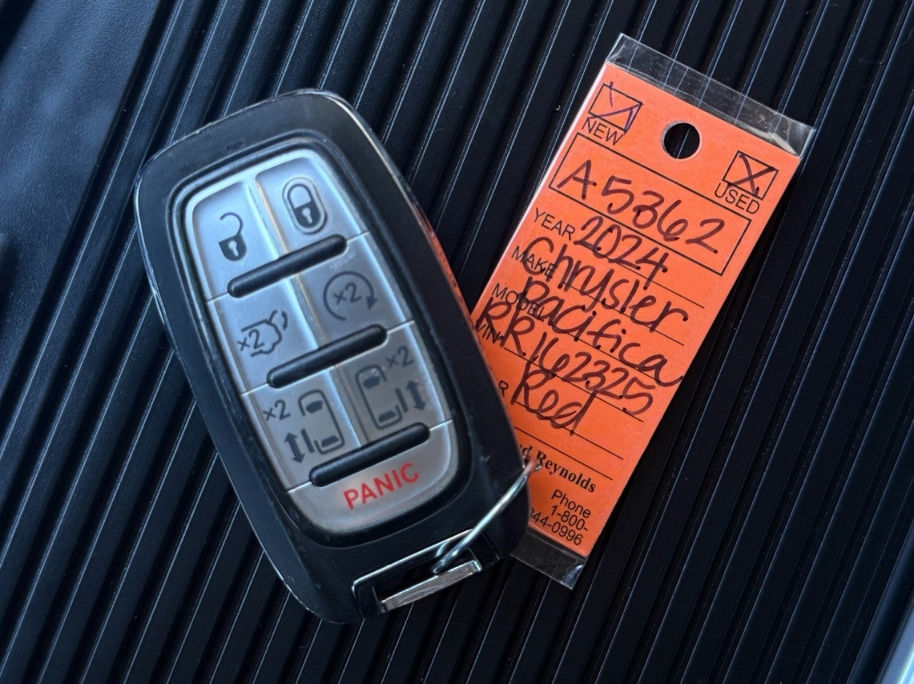 2024 Chrysler Pacifica Touring L