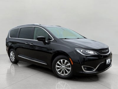 2018 Chrysler Pacifica Touring L FWD