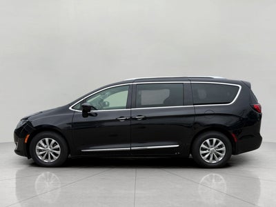 2018 Chrysler Pacifica Touring L FWD