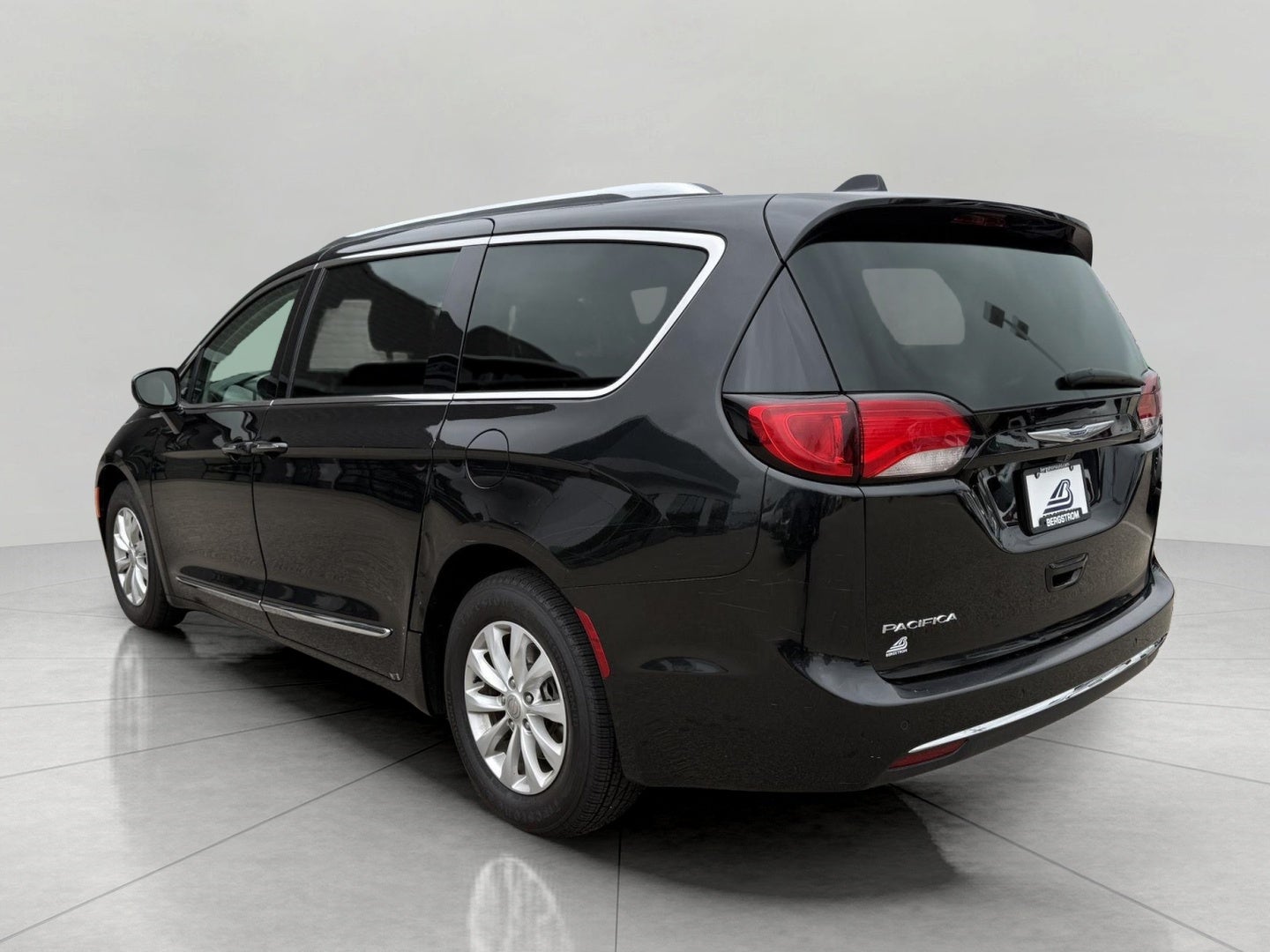 2018 Chrysler Pacifica Touring L FWD