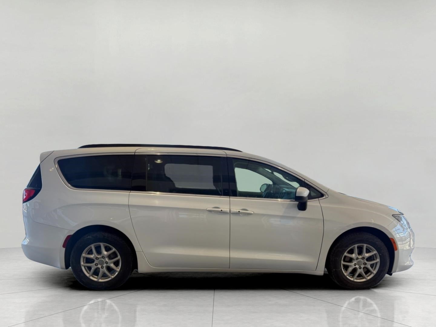 2020 Chrysler Voyager LXI
