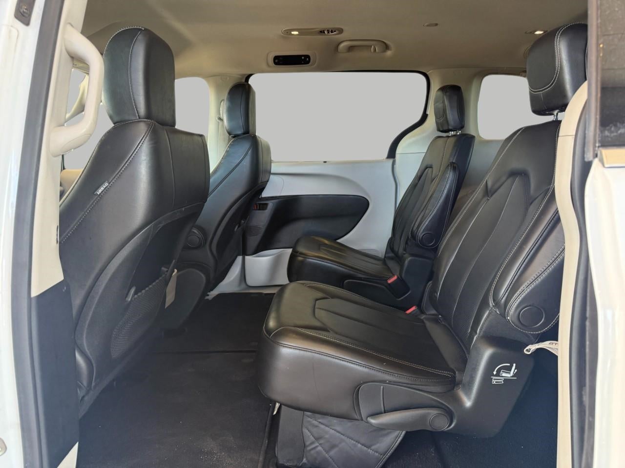 2020 Chrysler Voyager LXI