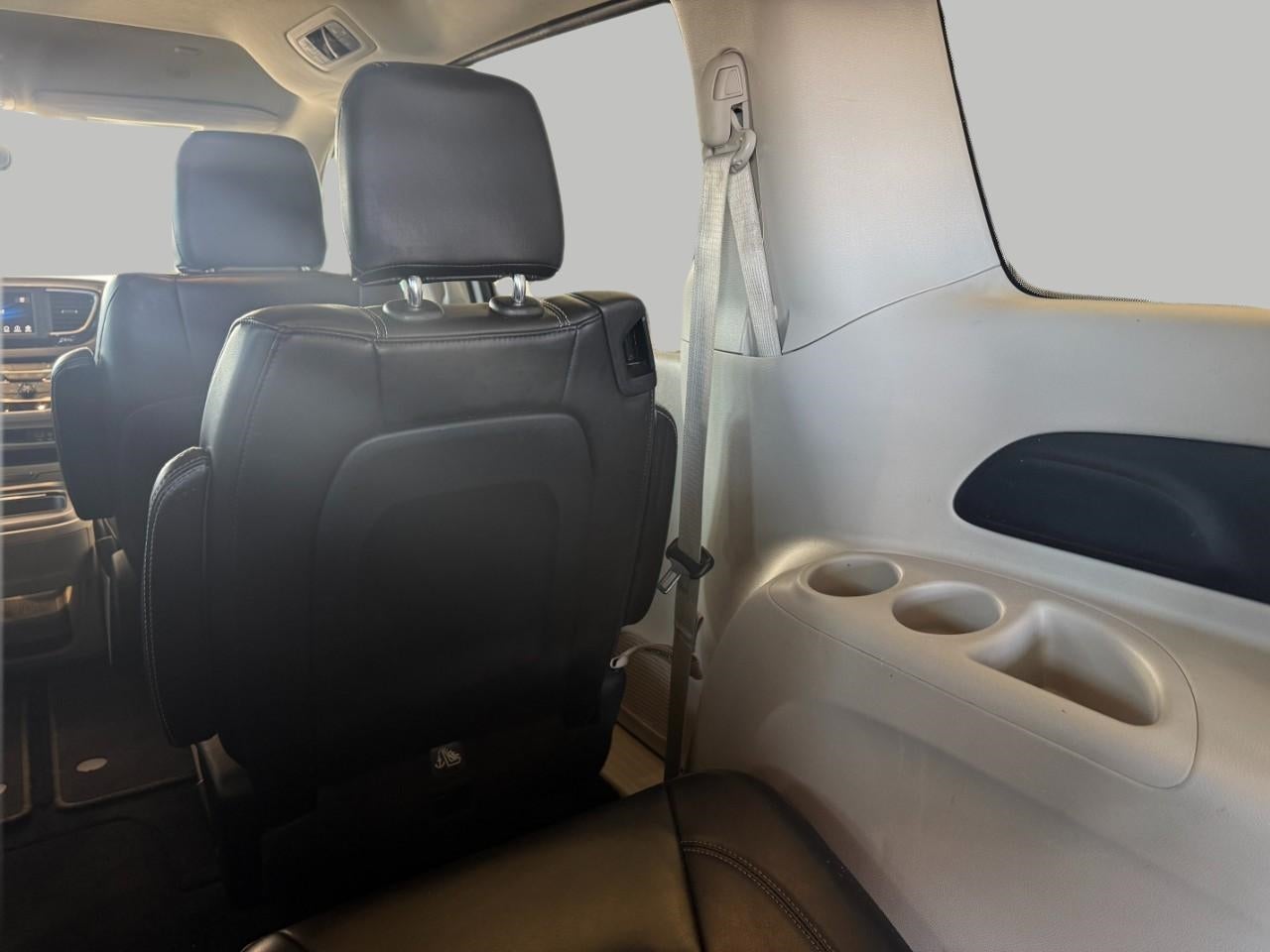 2020 Chrysler Voyager LXI