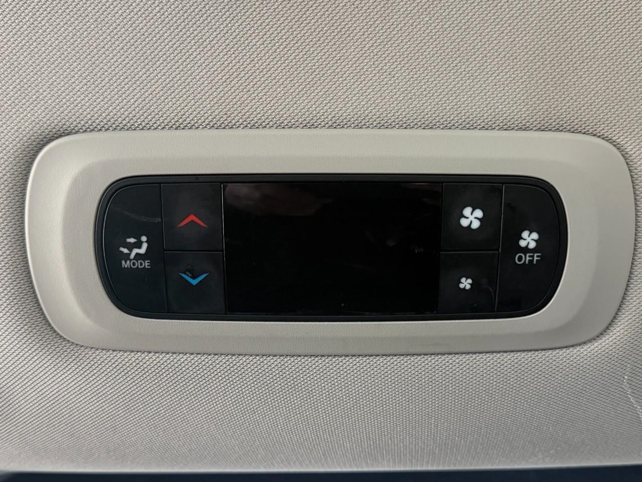 2020 Chrysler Voyager LXI