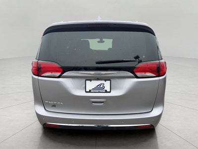 2018 Chrysler Pacifica Touring L Plus FWD