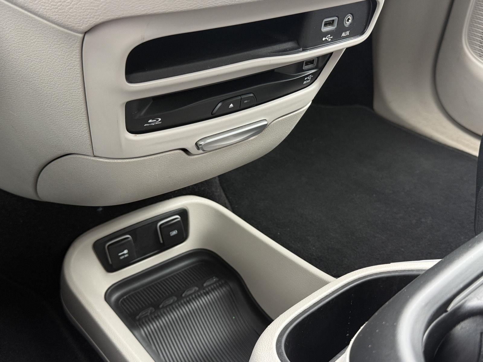 2018 Chrysler Pacifica Touring L Plus FWD
