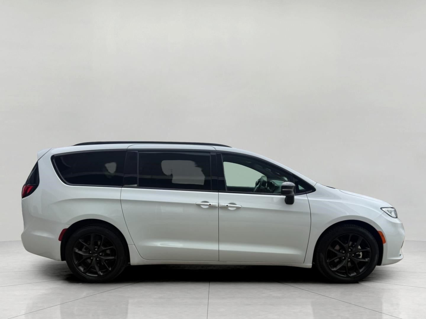 2025 Chrysler Pacifica Limited FWD