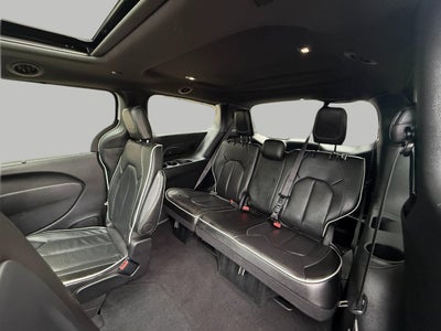 2025 Chrysler Pacifica Limited FWD