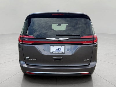 2022 Chrysler Pacifica Touring L AWD