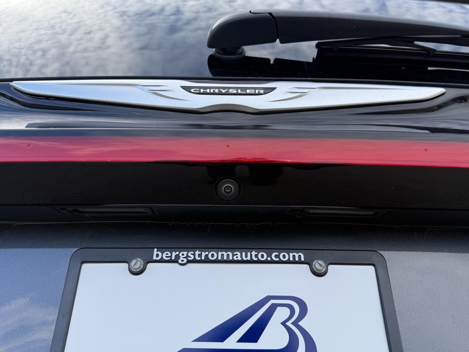 2022 Chrysler Pacifica Touring L AWD