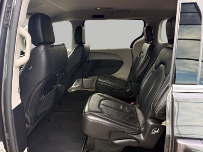 2022 Chrysler Pacifica Touring L AWD