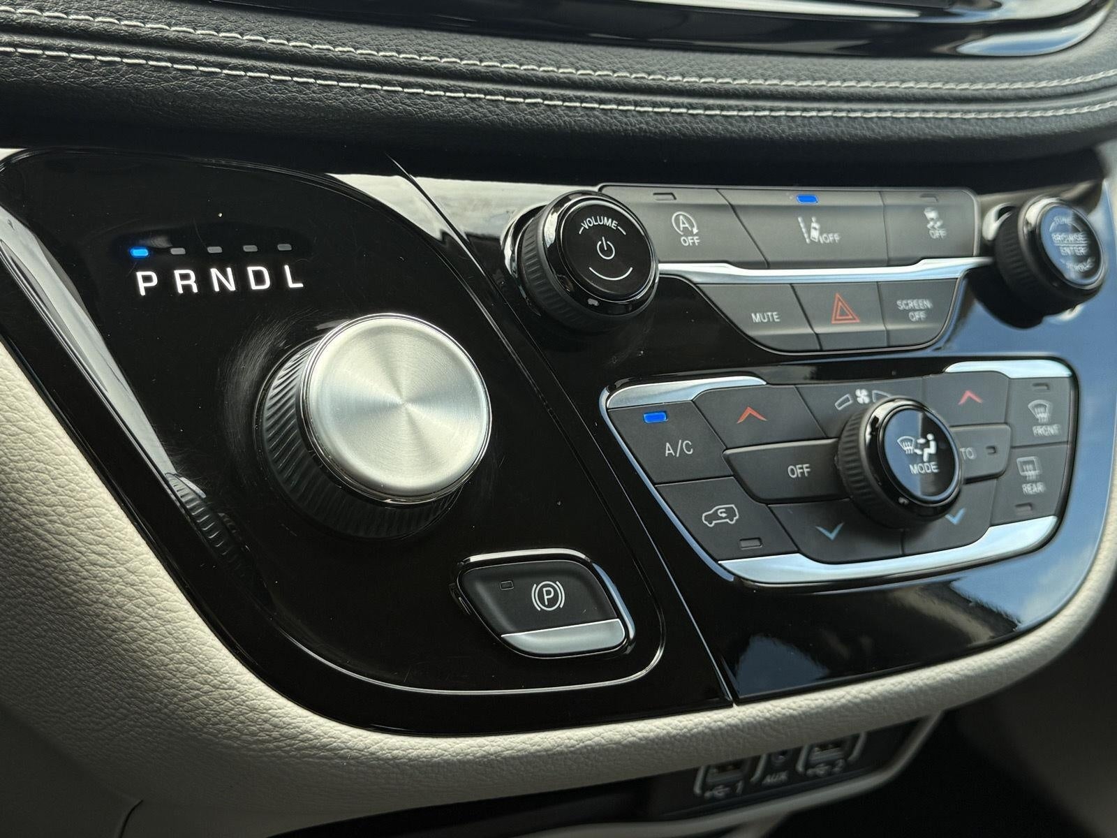 2022 Chrysler Pacifica Touring L AWD