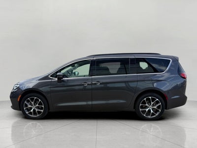 2022 Chrysler Pacifica Touring L AWD