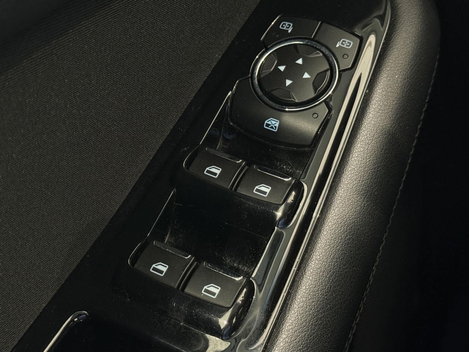 2016 Ford Edge 4dr SEL FWD