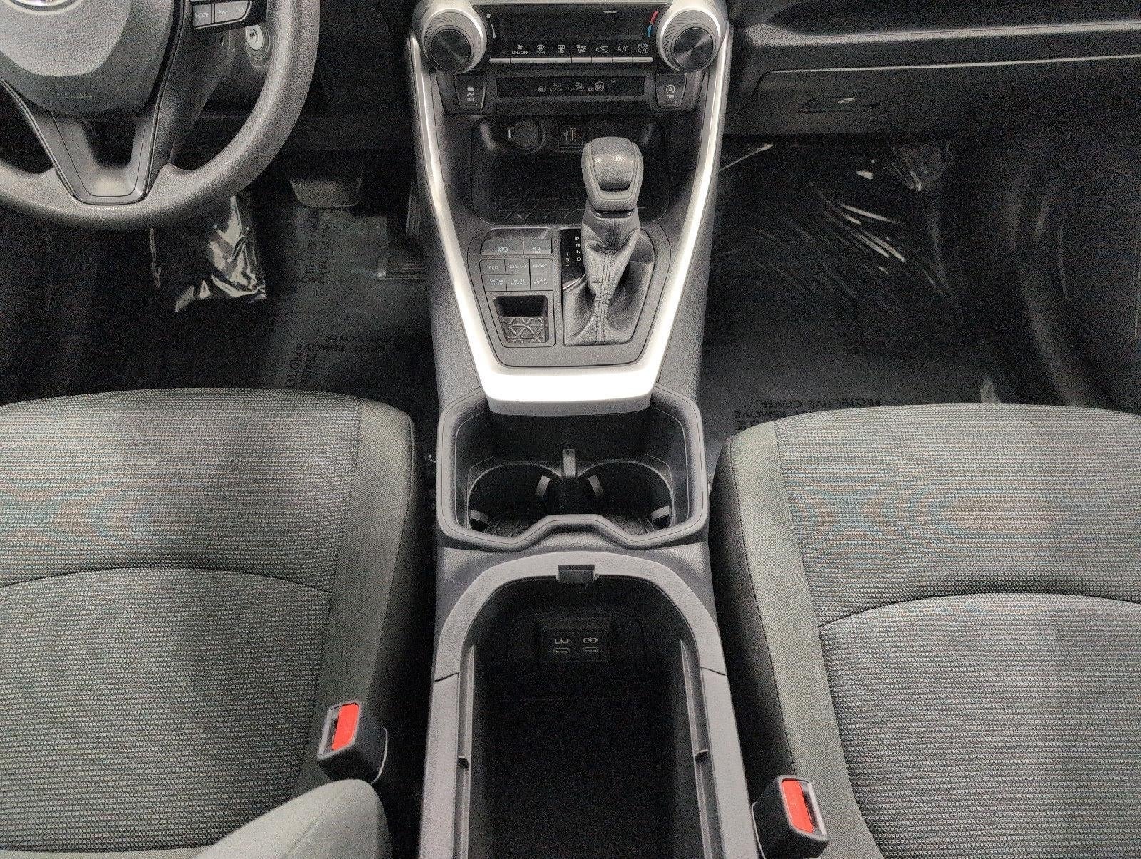 2025 Toyota RAV4 LE AWD (Natl)