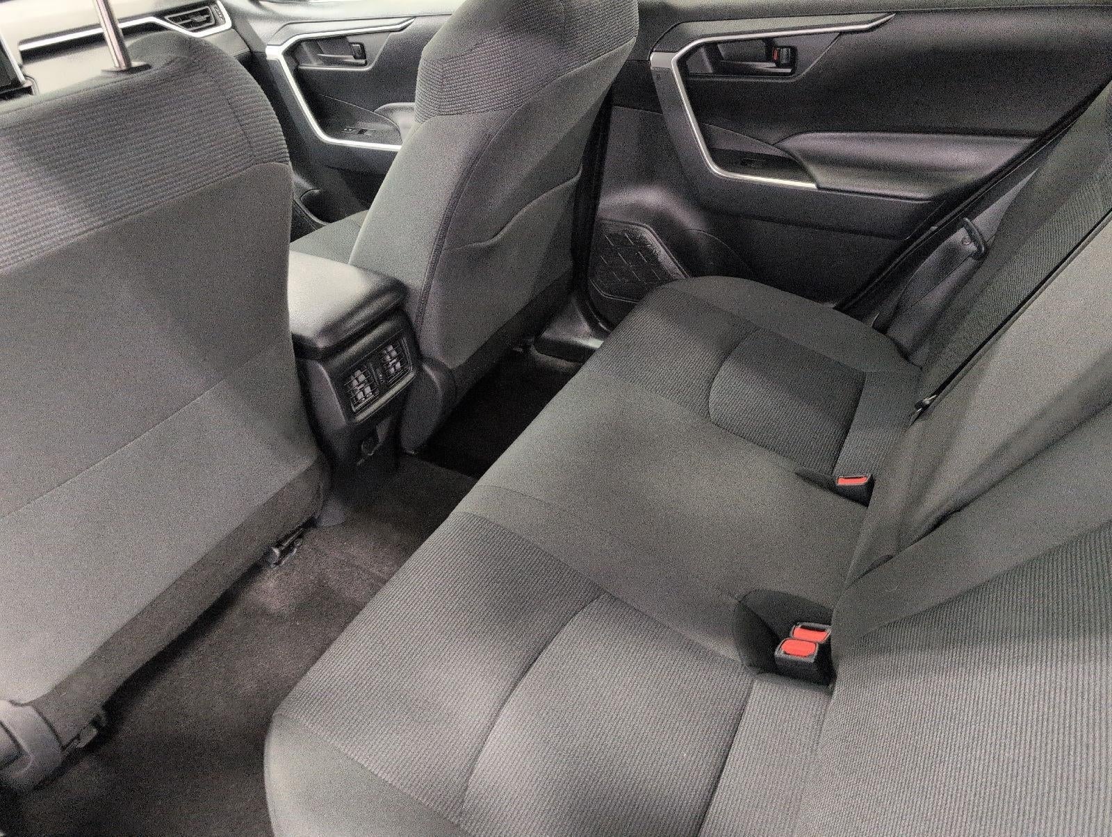 2025 Toyota RAV4 LE AWD (Natl)