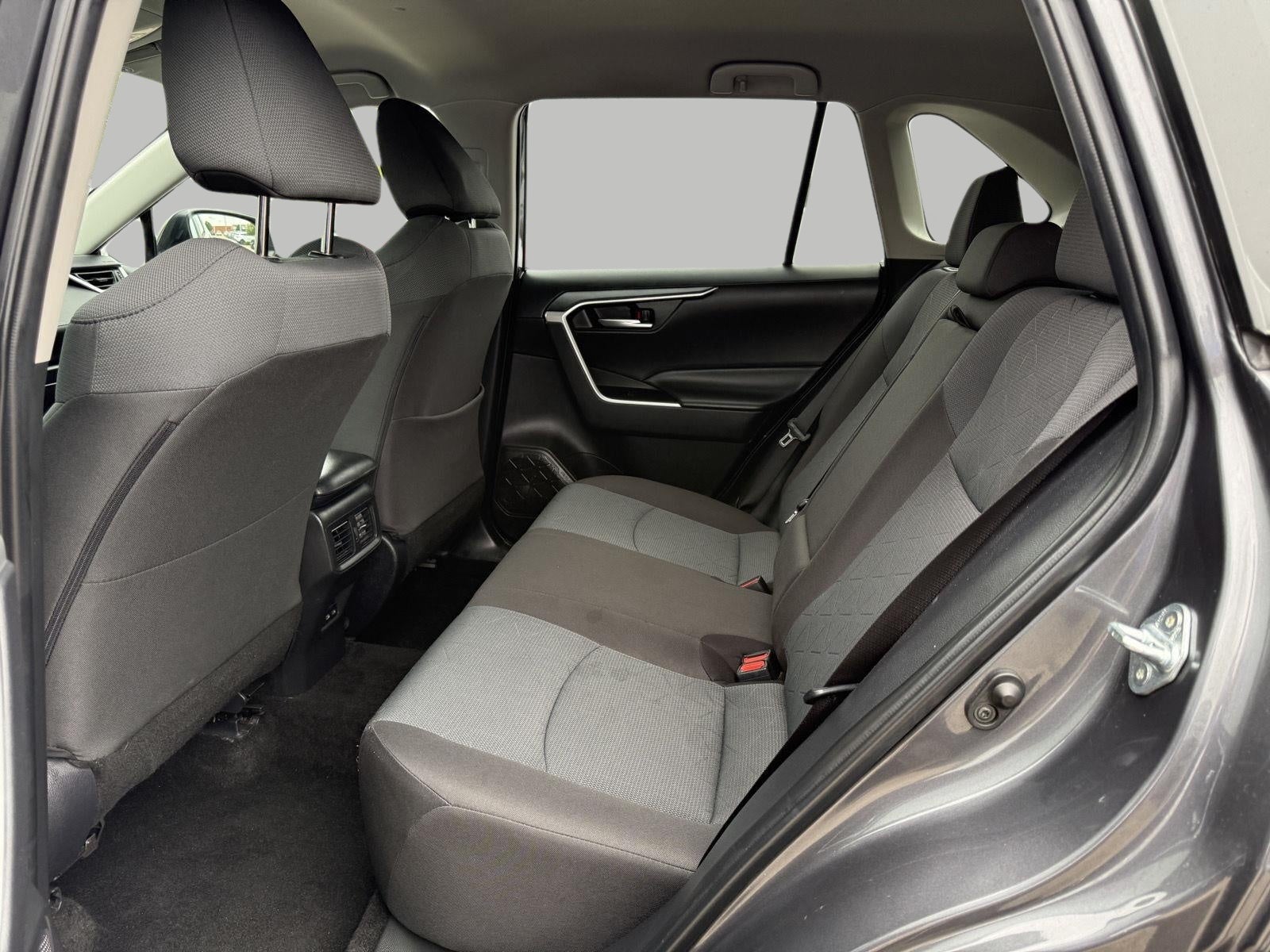 2025 Toyota RAV4 XLE AWD (Natl)
