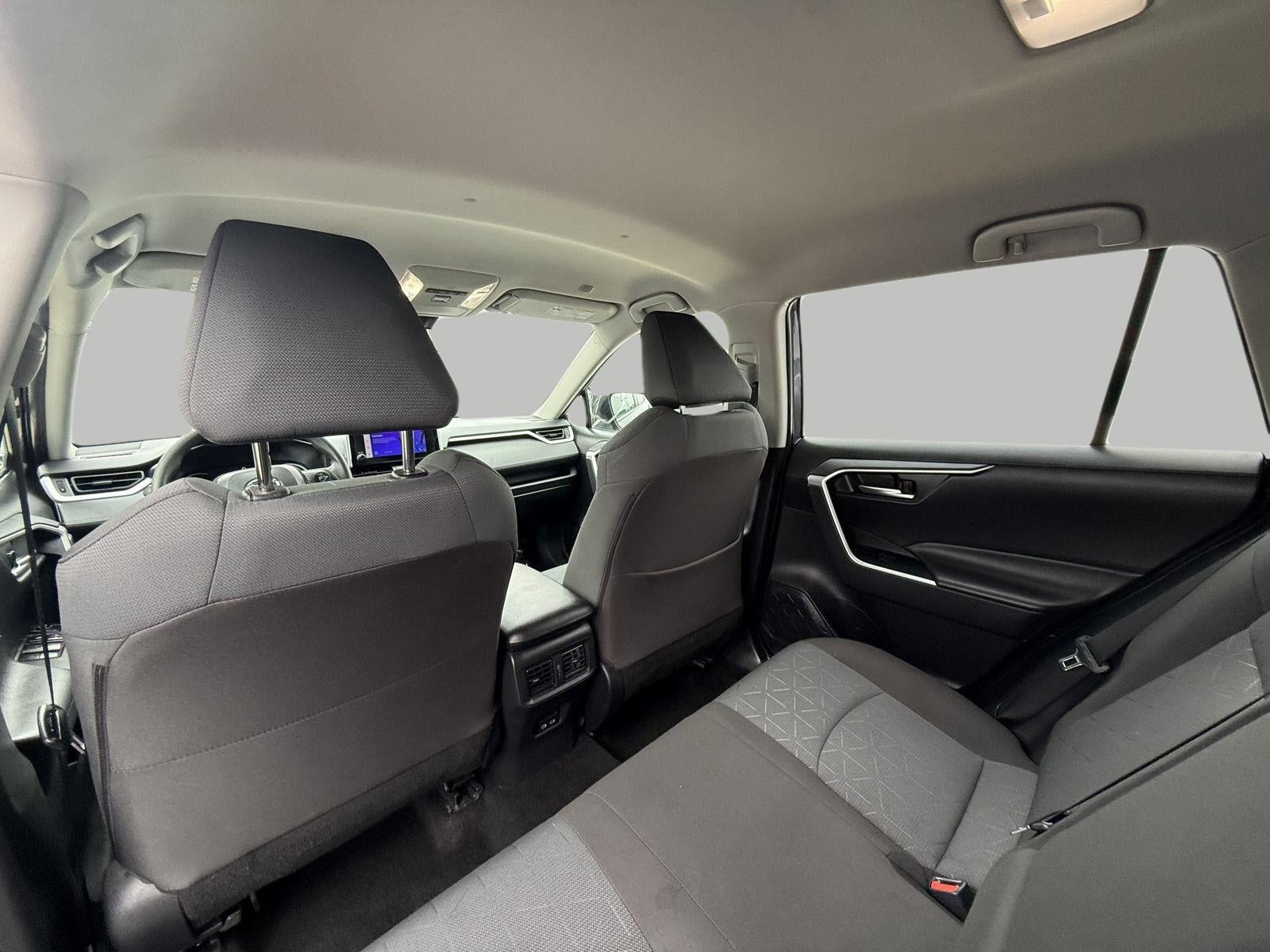 2025 Toyota RAV4 XLE AWD (Natl)