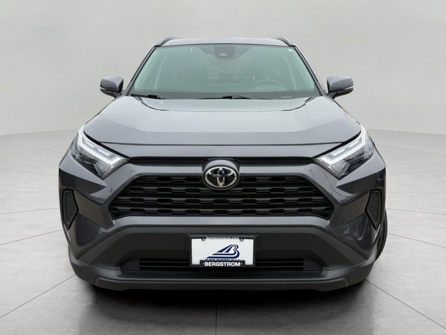 2025 Toyota RAV4 XLE AWD (Natl)