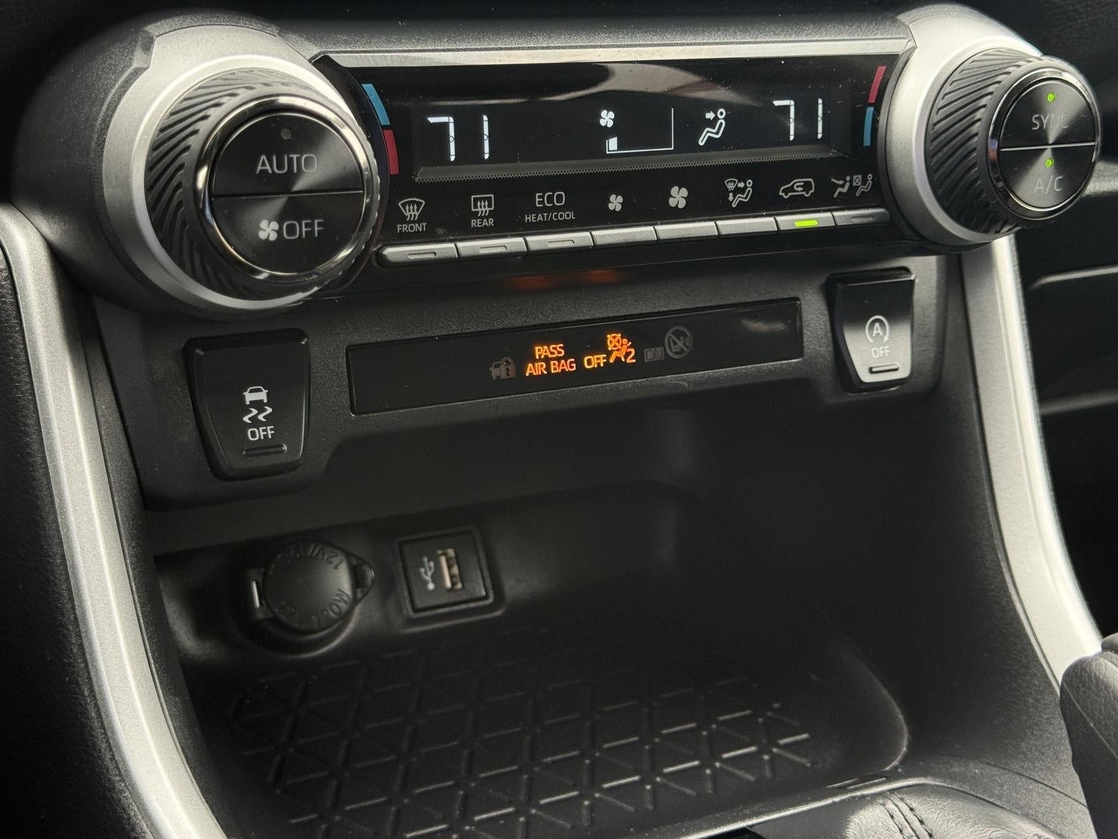 2025 Toyota RAV4 XLE AWD (Natl)