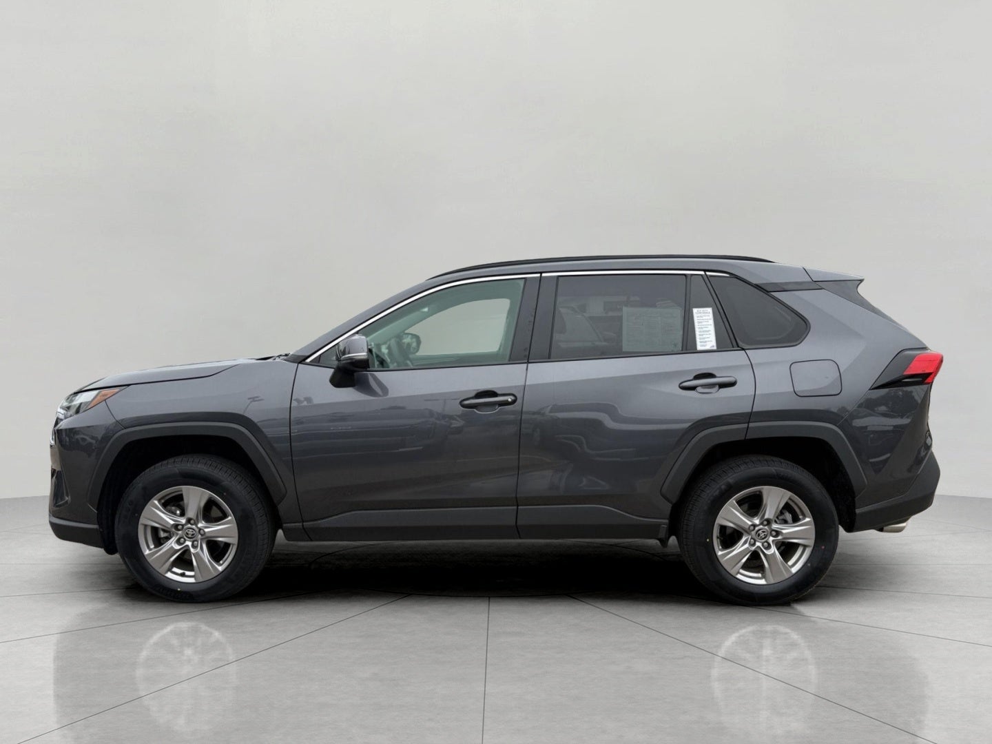 2025 Toyota RAV4 XLE AWD (Natl)