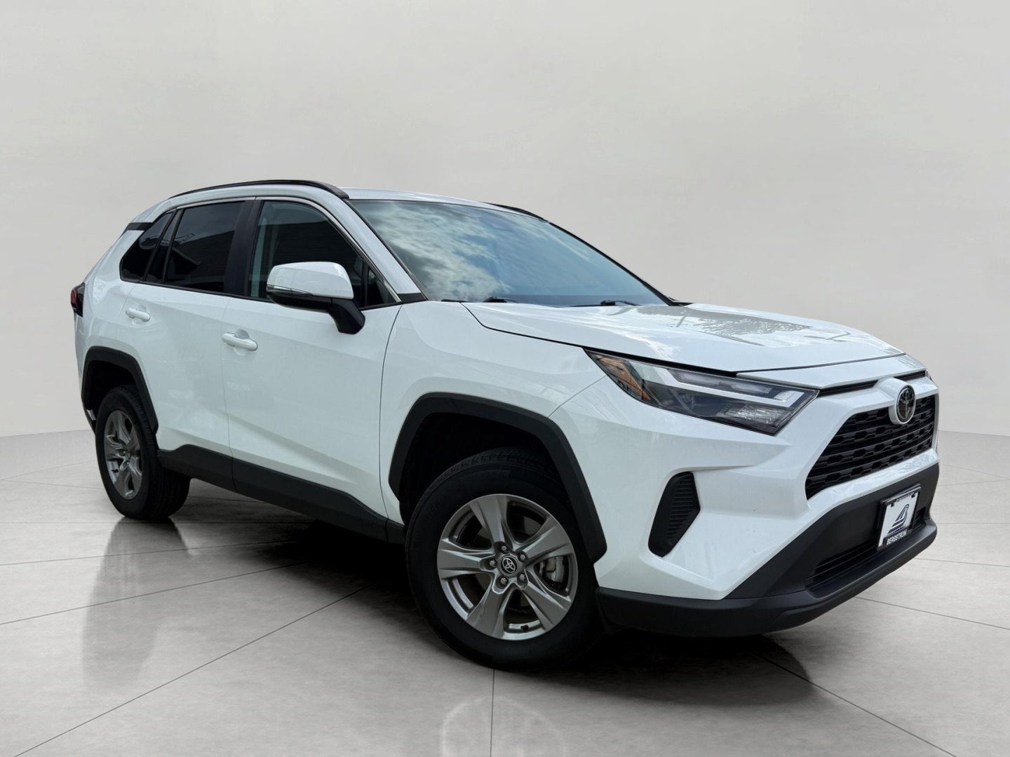 2025 Toyota RAV4 XLE AWD (Natl)