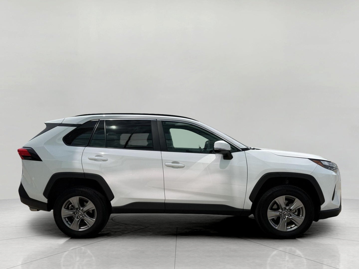 2025 Toyota RAV4 XLE AWD (Natl)