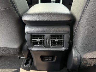 2025 Toyota RAV4 XLE AWD (Natl)