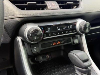 2025 Toyota RAV4 XLE AWD (Natl)