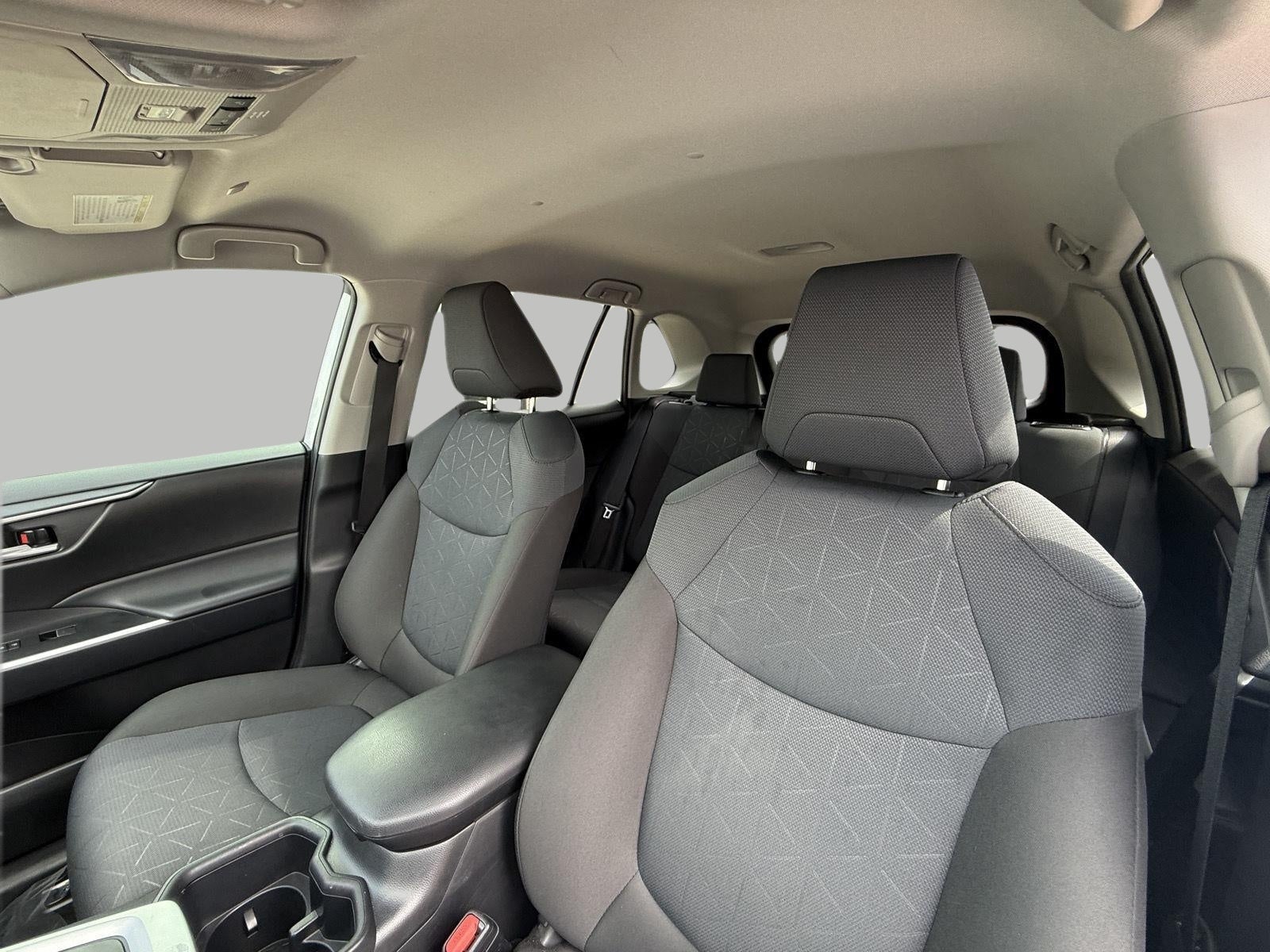 2025 Toyota RAV4 XLE AWD (Natl)
