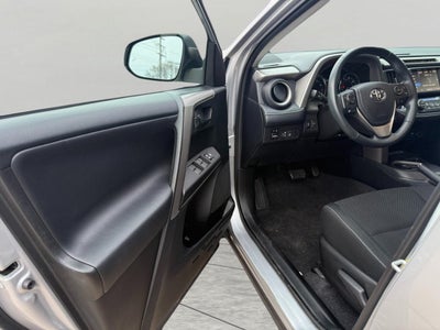 2016 Toyota RAV4 AWD 4dr XLE (Natl)