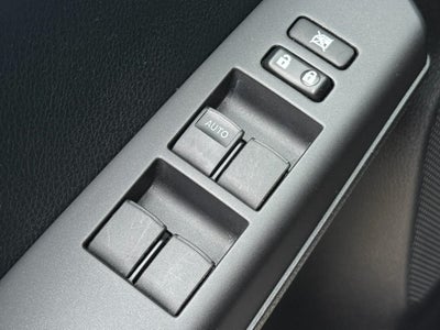 2016 Toyota RAV4 AWD 4dr XLE (Natl)