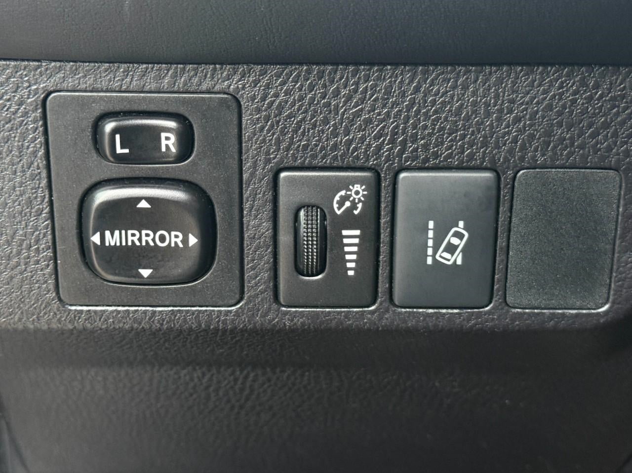 2016 Toyota RAV4 AWD 4dr XLE (Natl)