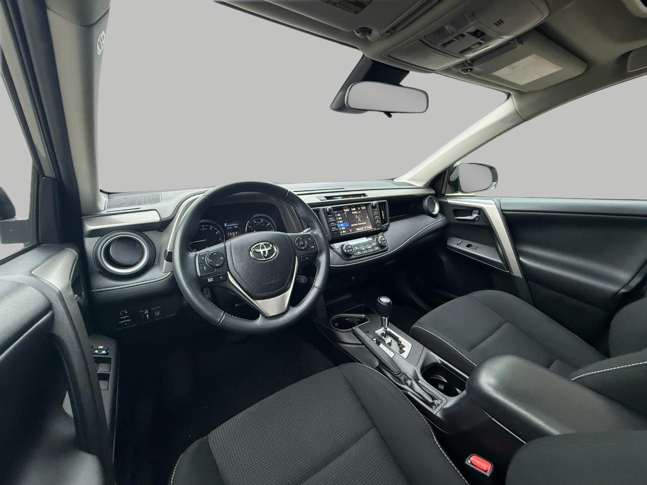 2016 Toyota RAV4 AWD 4dr XLE (Natl)