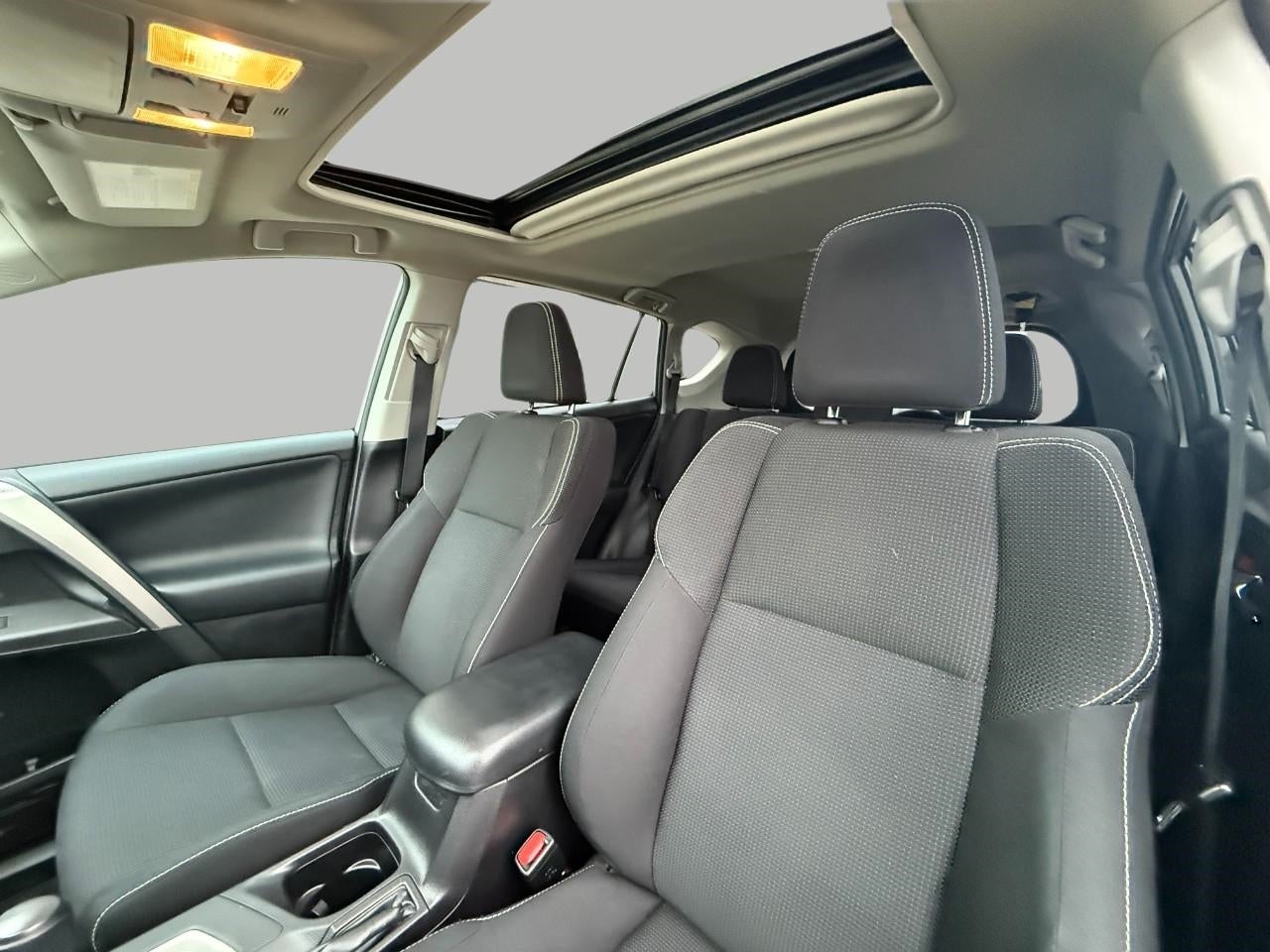 2016 Toyota RAV4 AWD 4dr XLE (Natl)