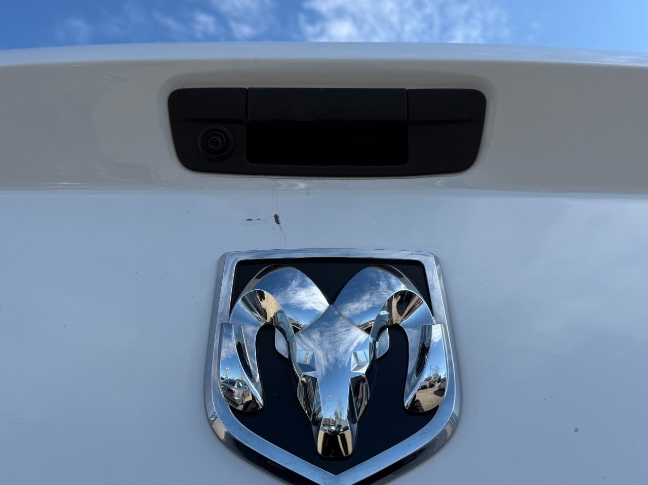 2019 RAM 1500 Classic SLT 4x4 Crew Cab 5'7" Box