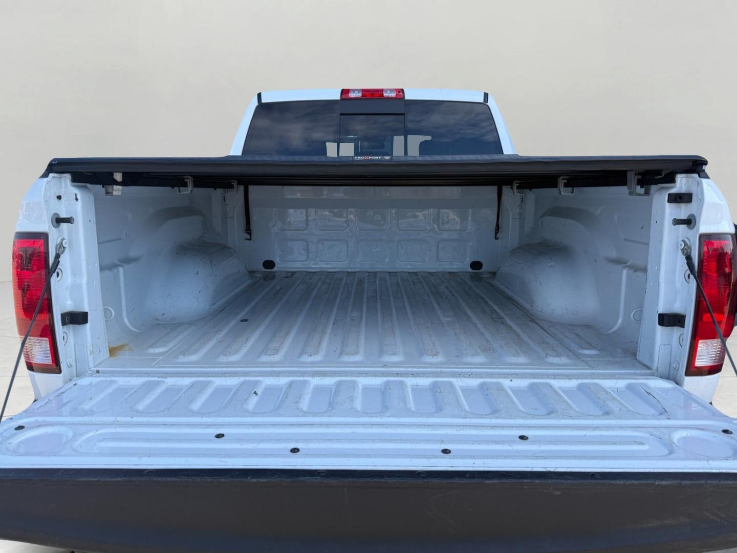 2019 RAM 1500 Classic SLT 4x4 Crew Cab 5'7" Box