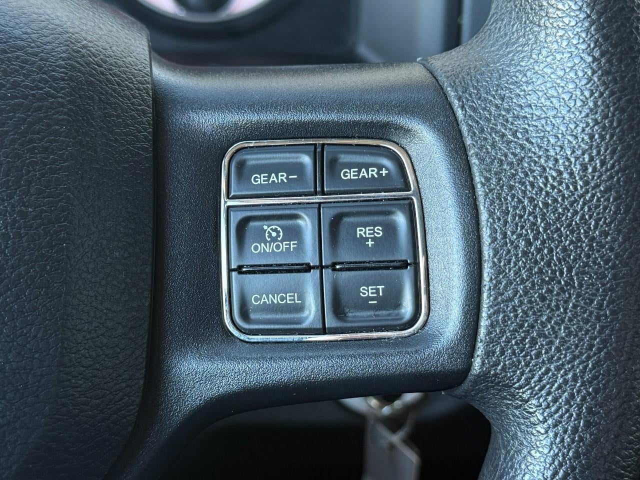 2019 RAM 1500 Classic SLT 4x4 Crew Cab 5'7" Box