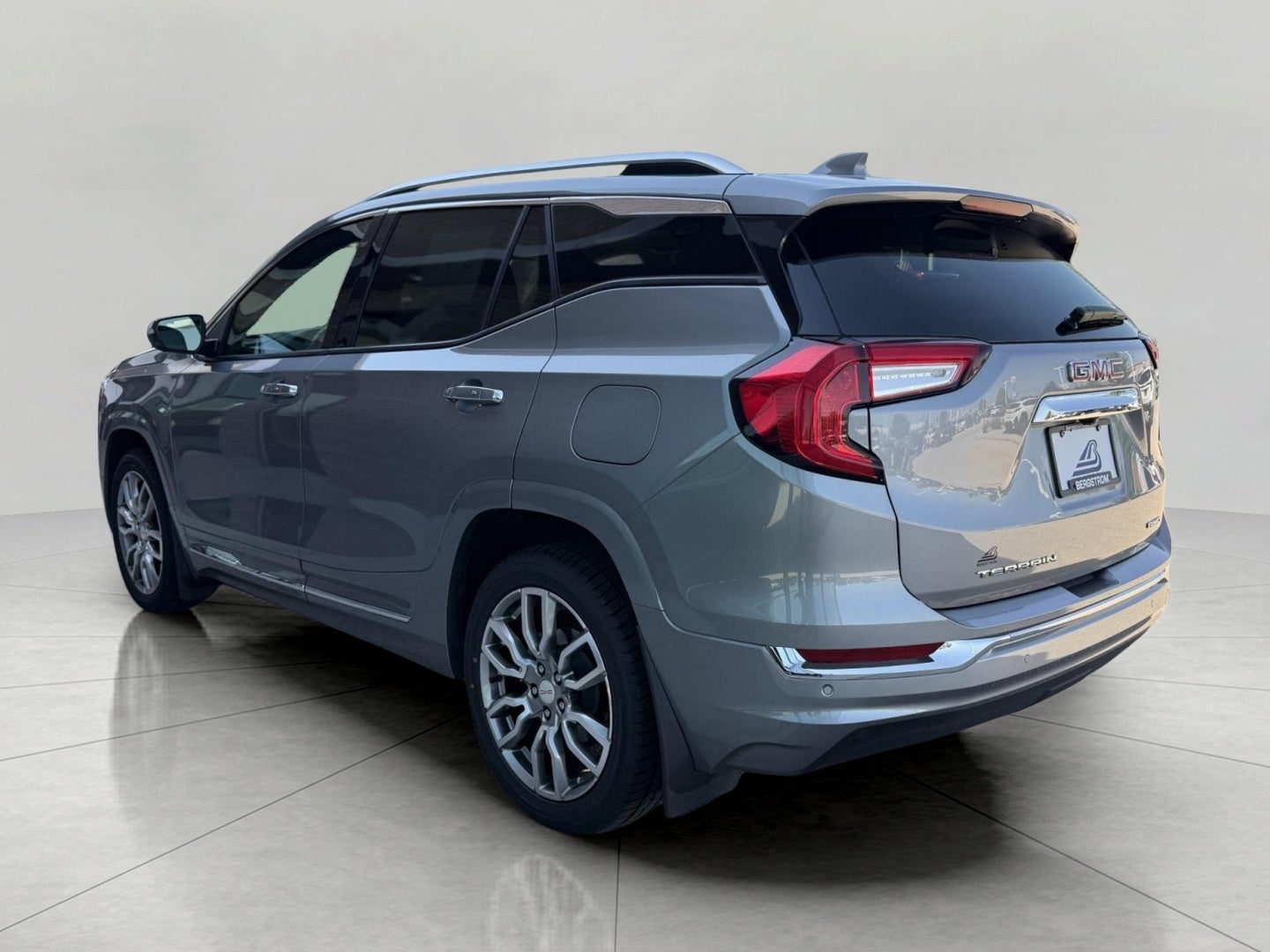 2023 GMC Terrain AWD 4dr Denali