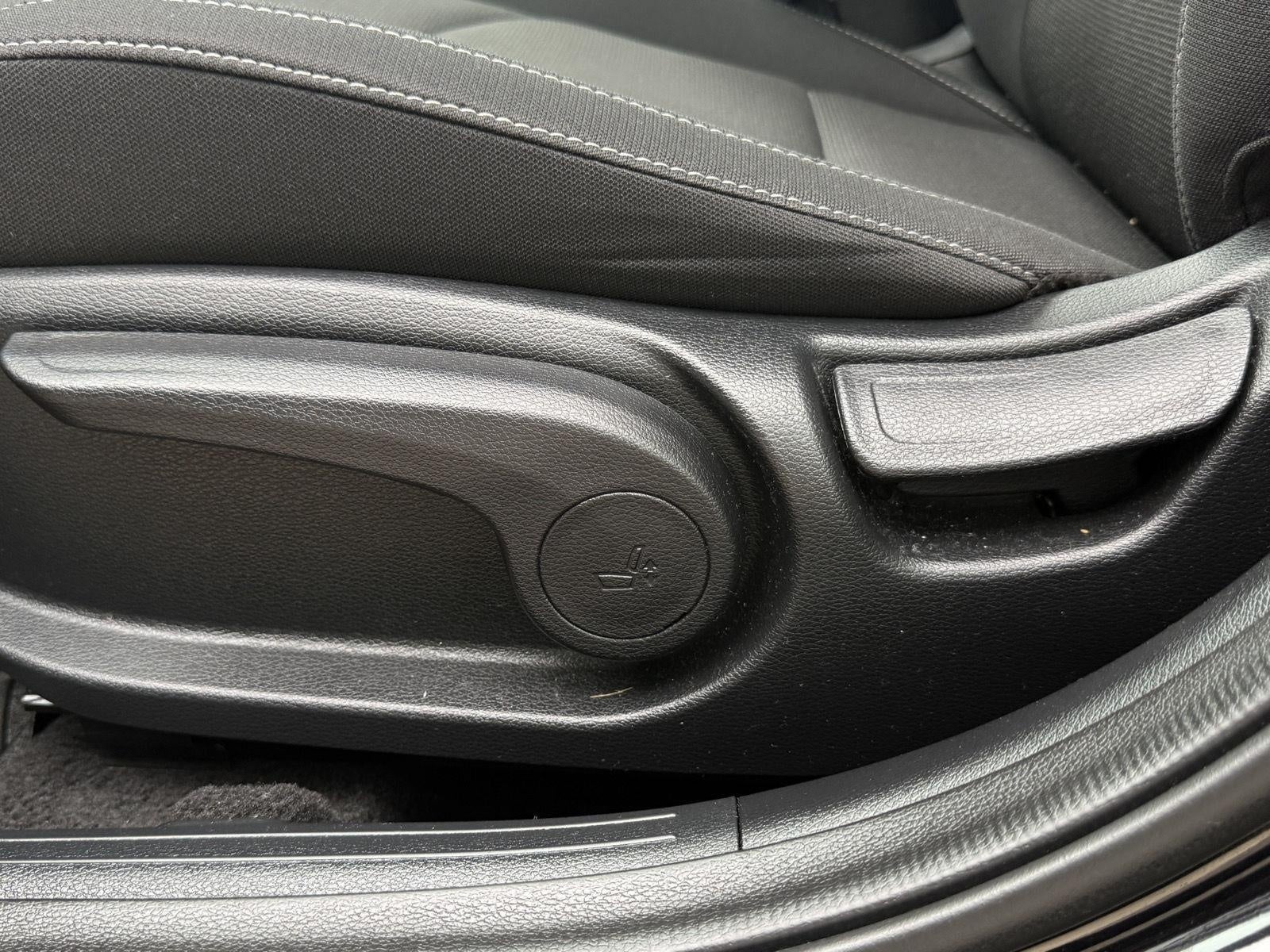 2024 Kia Forte LXS IVT