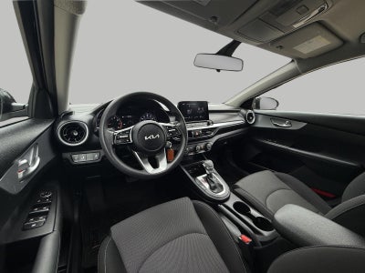 2024 Kia Forte LXS IVT