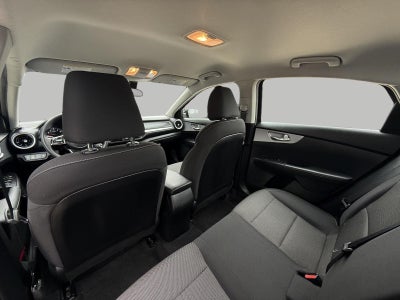 2024 Kia Forte LXS IVT