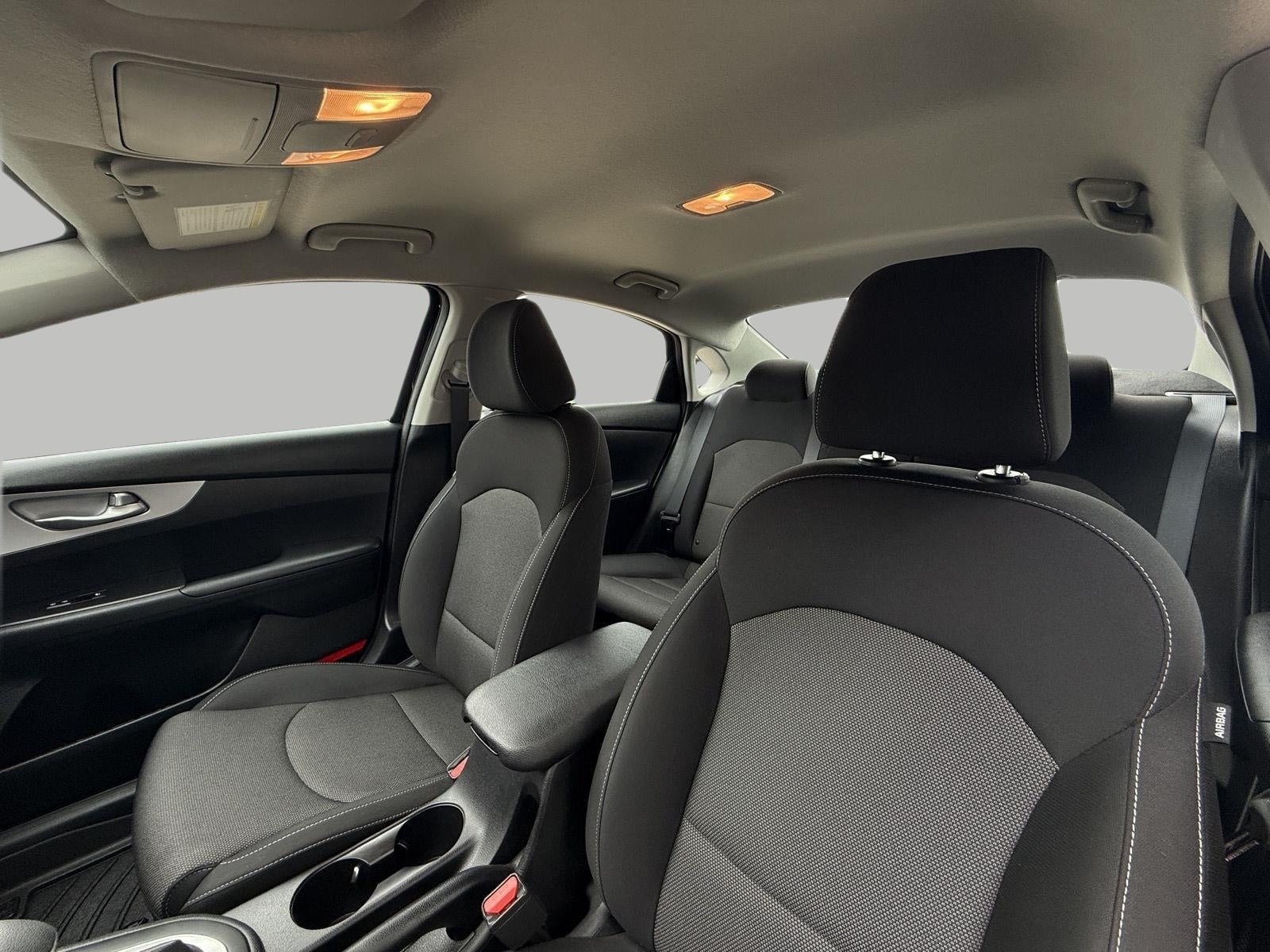 2024 Kia Forte LXS IVT