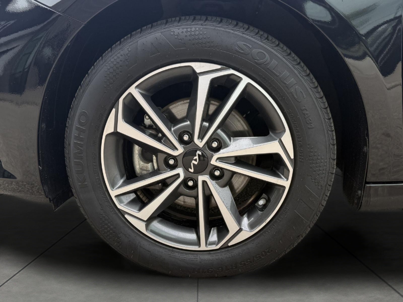 2024 Kia Forte LXS IVT