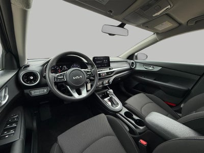 2023 Kia Forte LXS IVT