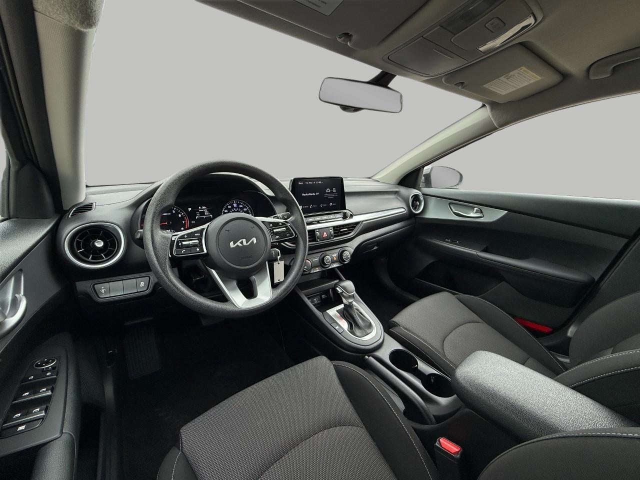 2023 Kia Forte LXS IVT