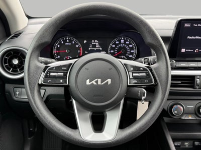 2023 Kia Forte LXS IVT